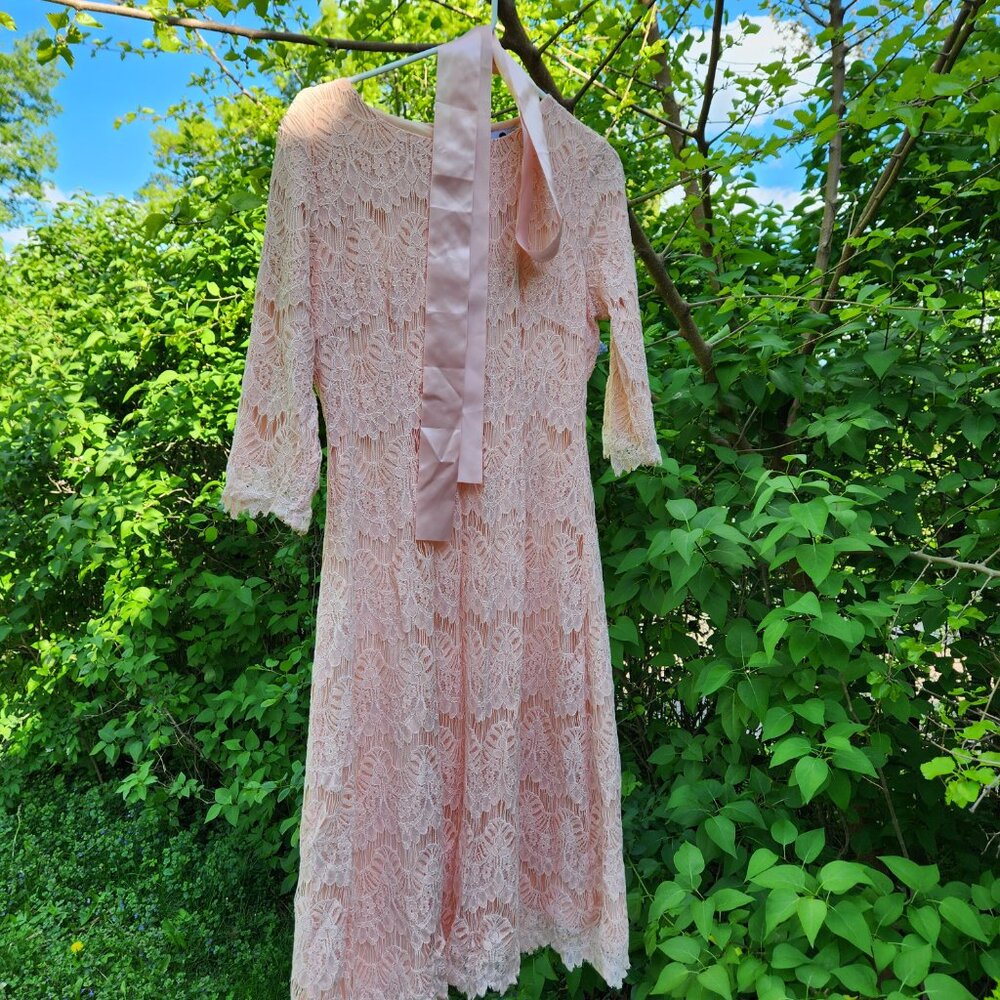 Dainty Jewell's A Night in Paris Dress - Picture 2 of 5